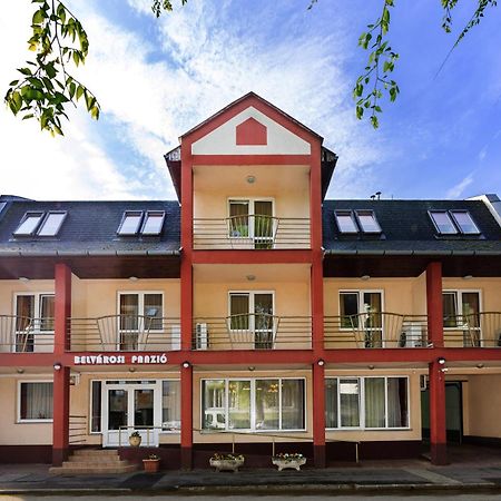 Belvarosi Panzio Debreţin Exterior foto